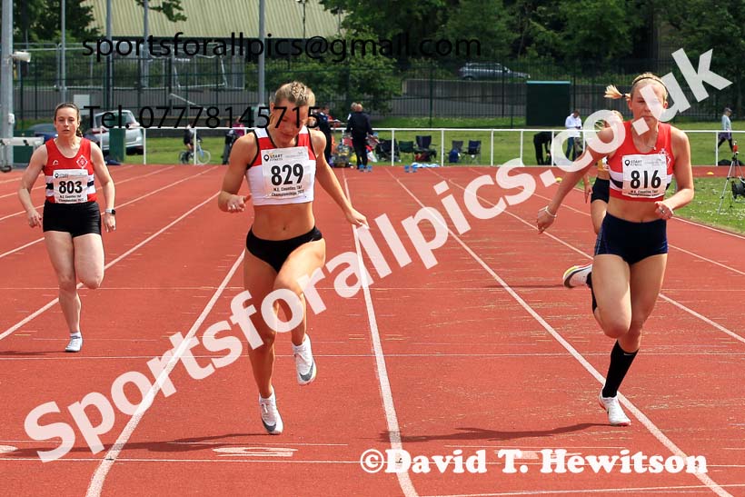 Women and Girls 100 metres, 2022 North Eastern Track and Field Champs., Middlesbrough. David T. Hewitson/Sports for All Pics